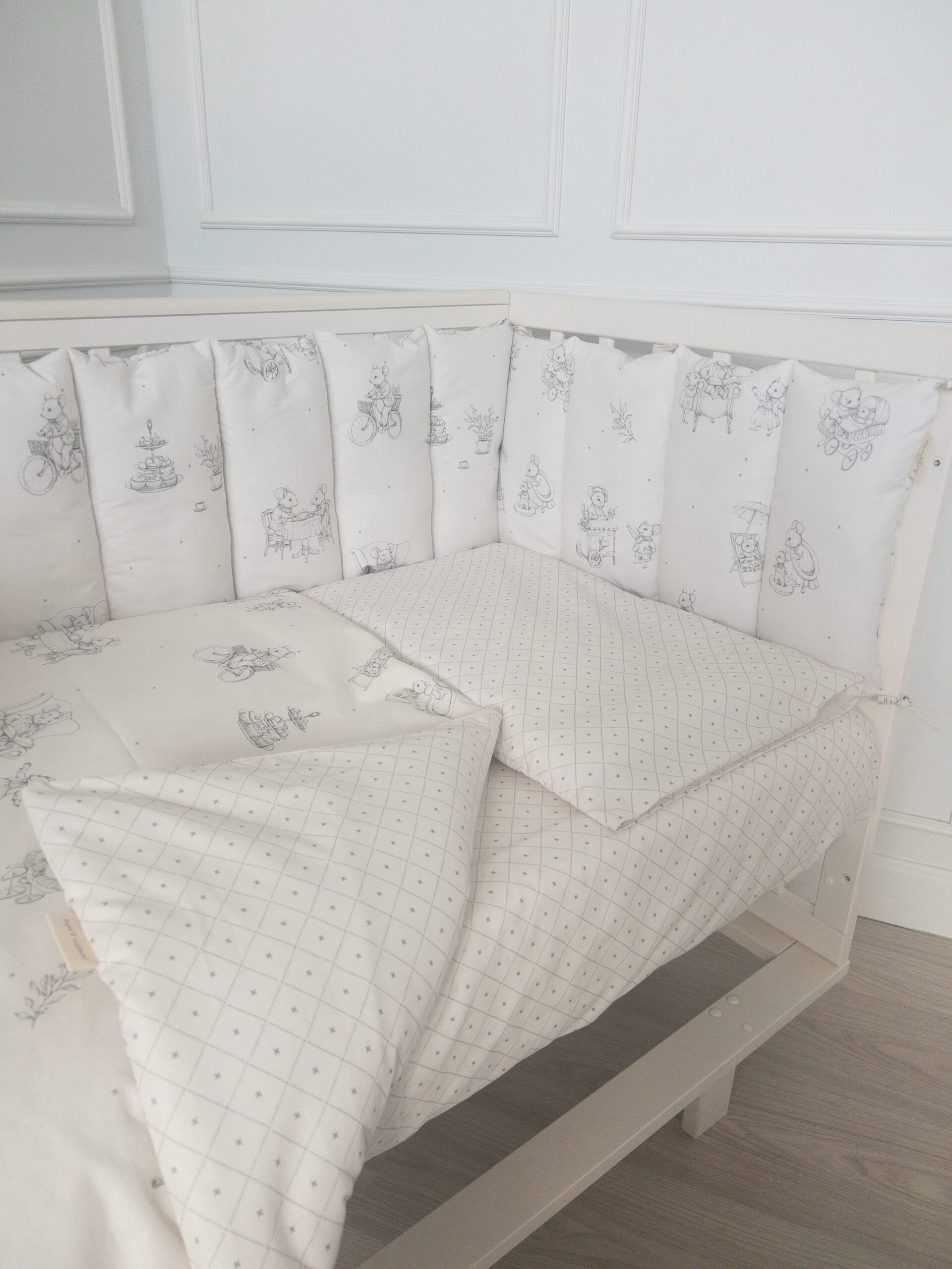 IMG_5850 КПБ 6 предметов для прямоугольной кроватки Lappetti "Мышкины каникулы" 2