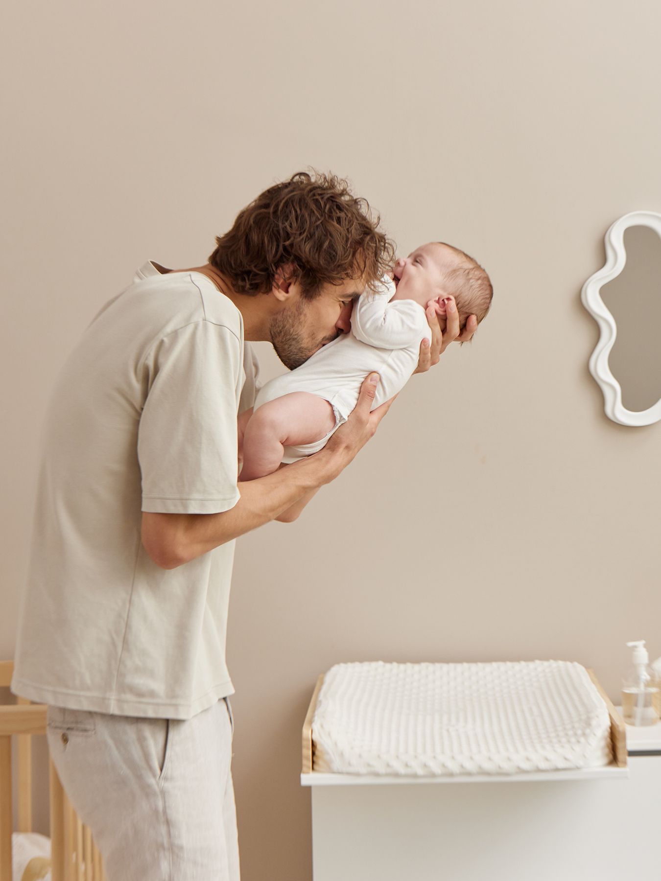 113628 Комод Happy Baby Fioki V2 12