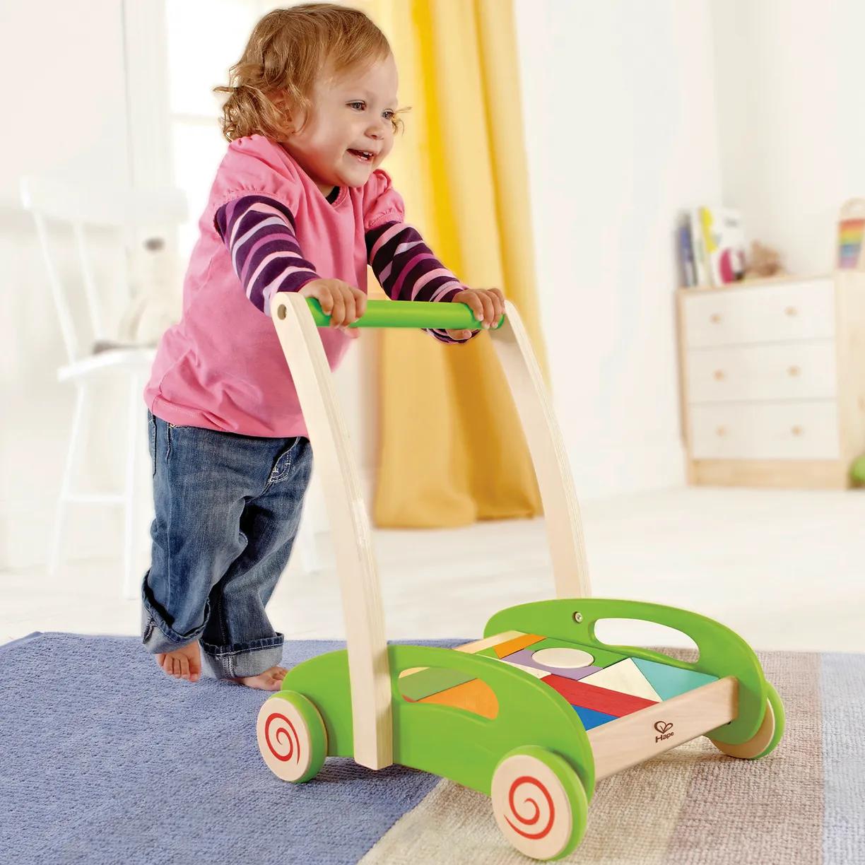 oLJXl9r2yNEoGaF7K6qtDvMA4pZEznVU_GGvYXdXygY= Ходунки-каталка Hape с конструктором 6