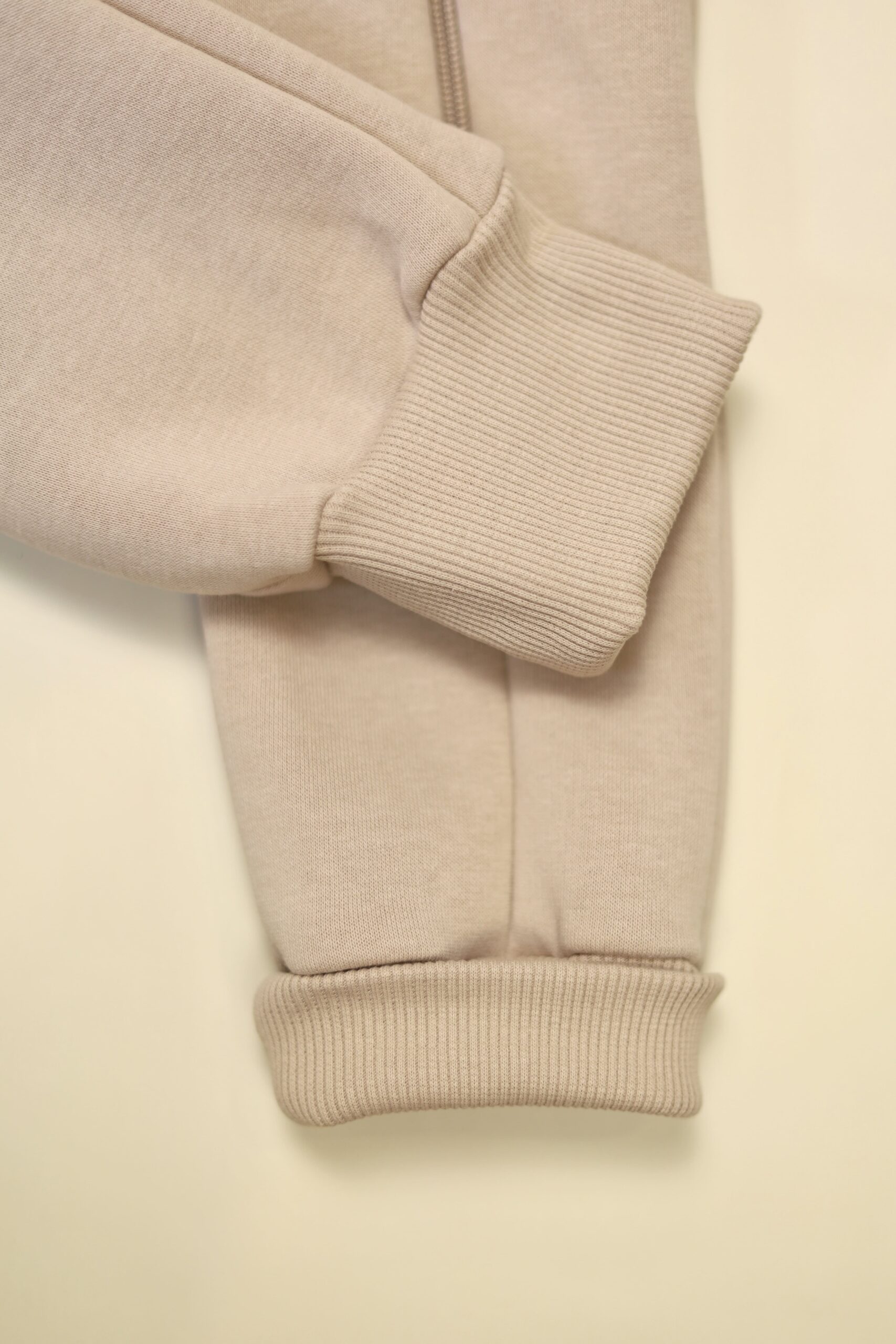 Комбинезон MATUSHKIN с капюшоном,на молнии в ножку,ручки и ножки с манжетами,футер с начесом 2