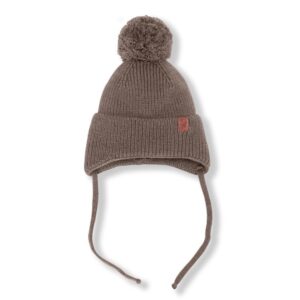 шапка с помпоном