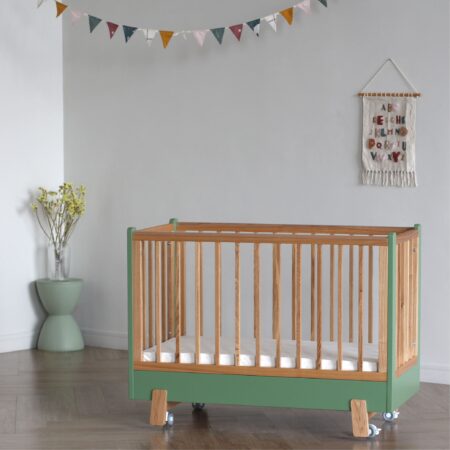 зеленая_кроватка