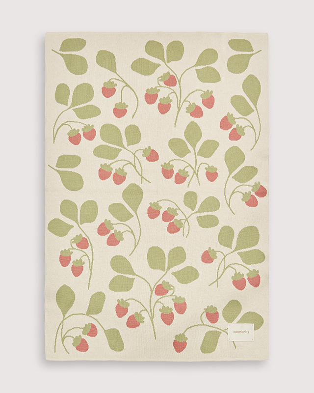 Плед детский Loomknits Клубнички